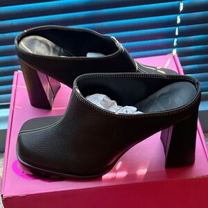 Olivia Miller Black Women's Mules